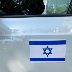 Nationality flag magnet for the vehicle